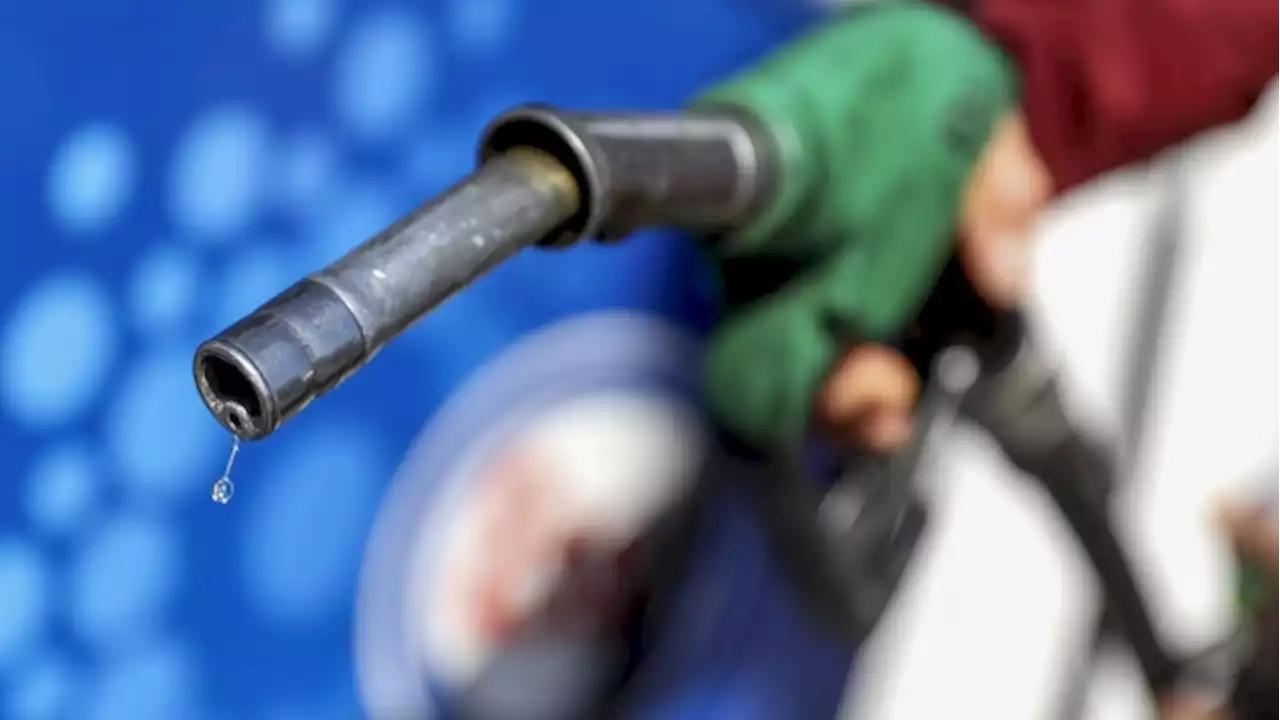 Gasoline prices surged almost 10 % in October: Statistics Canada - BNN Bloomberg