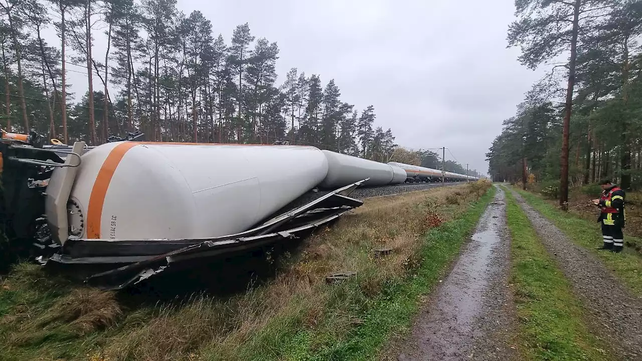 Güterzug-Crash sorgt für Bahn-Chaos