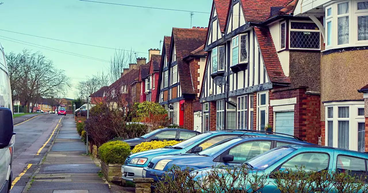 Parking rules for neighbours after 'thoughtless' driver traps homeowner's car