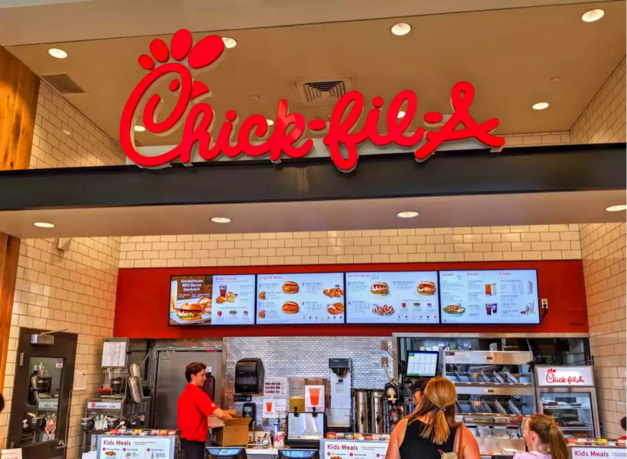 9 Strict Rules That Chick-fil-A Employees Have to Follow