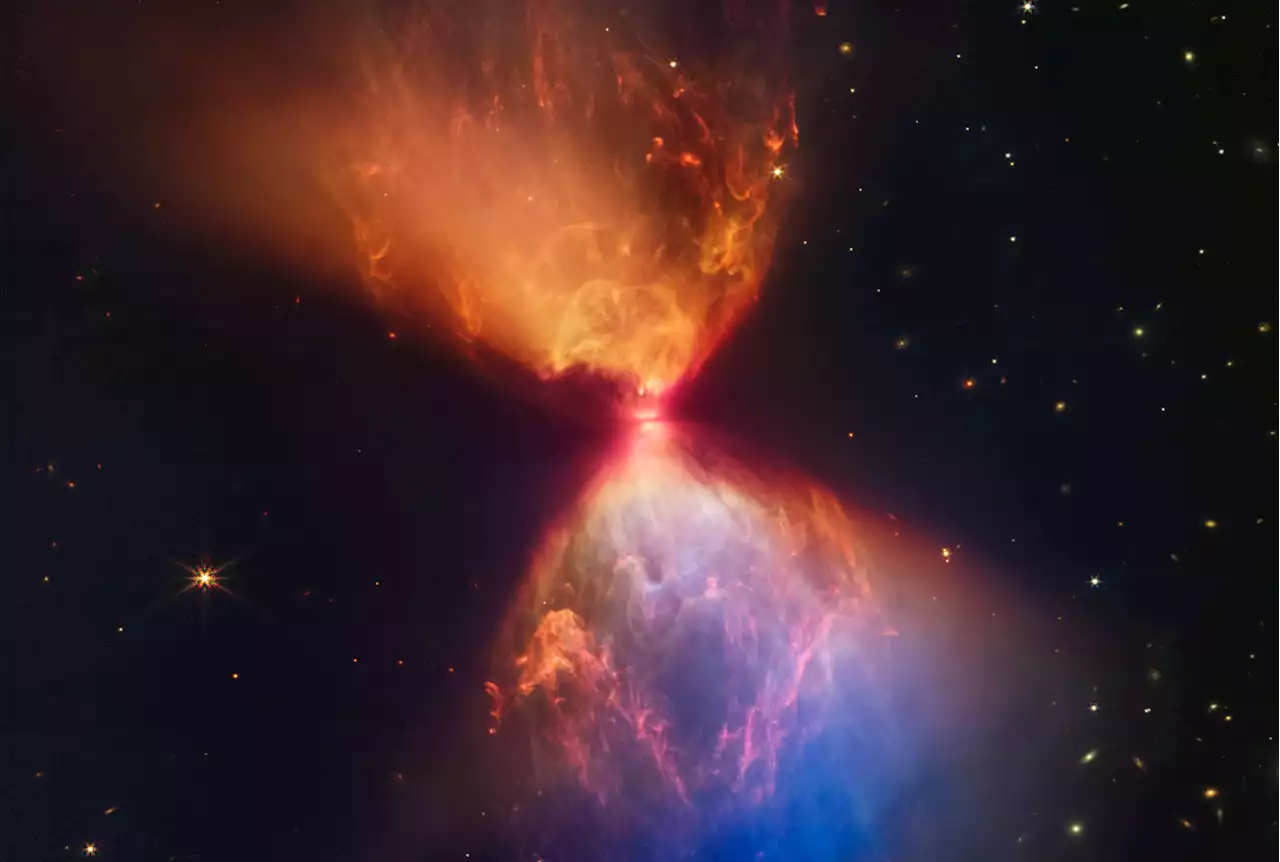 James Webb telescope captures the hidden features of a young protostar | Engadget