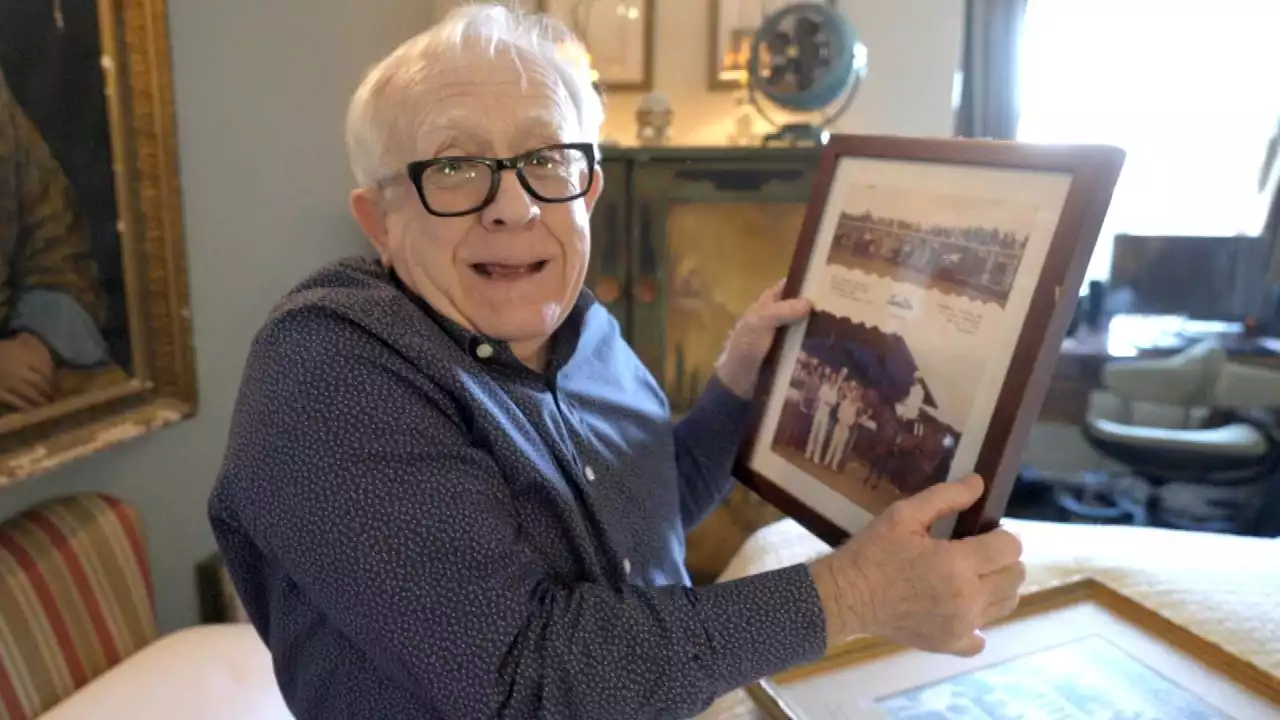 Leslie Jordan Revisits His Past in Unseen 'Cribs' Tour (Exclusive)