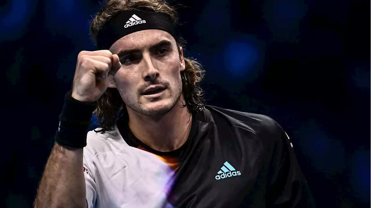 ATP Finals : Stefanos Tsitsipas vient à bout de Daniil Medvedev et peut encore rêver des demi-finales