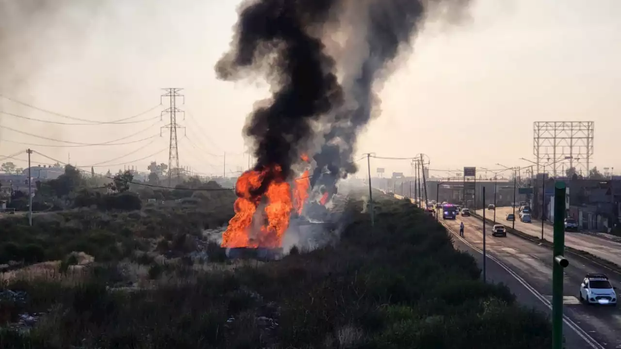 Ecatepec: se registra un impactante incendio en ductos de la colonia El Chamizal