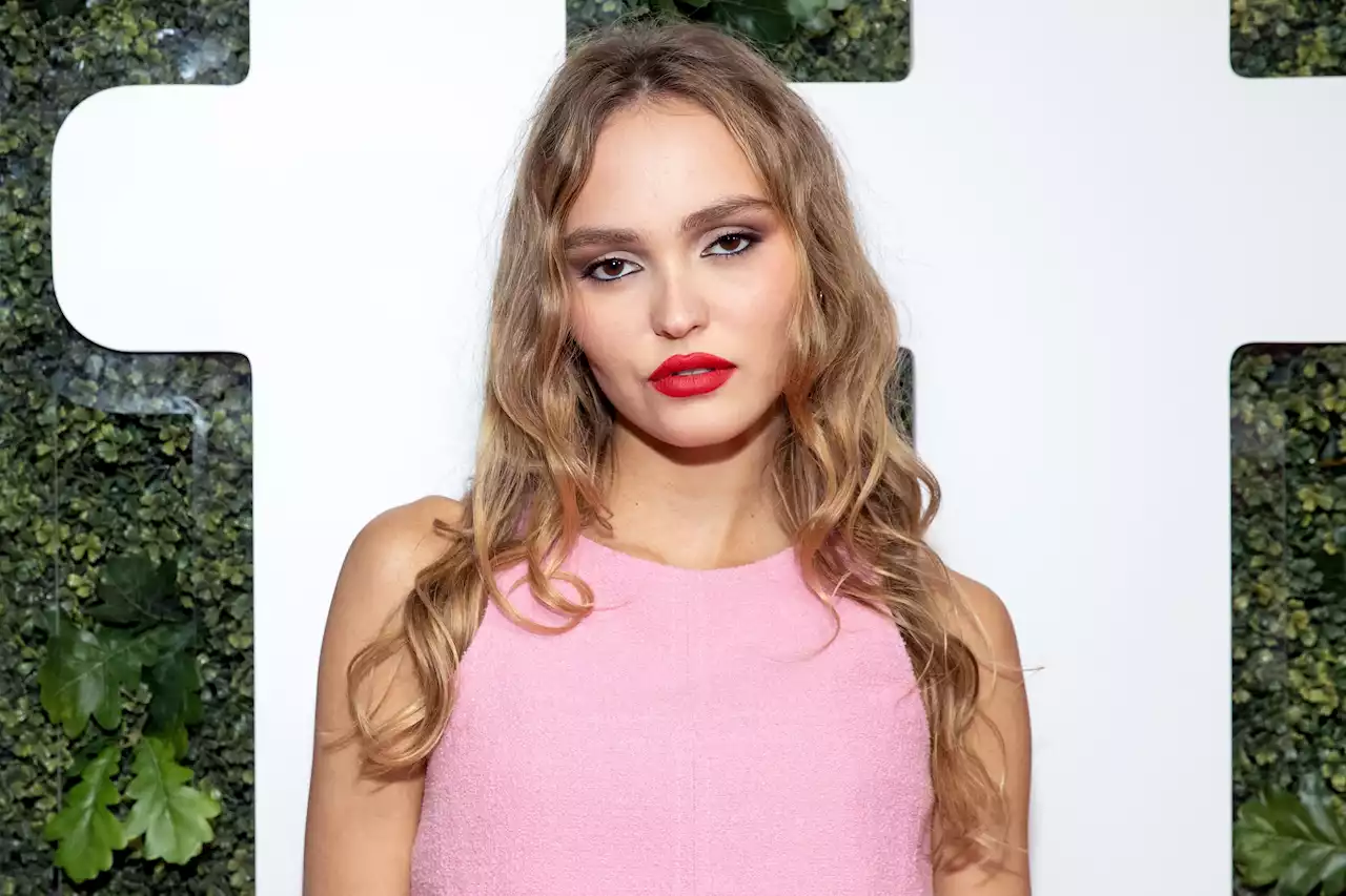 Lily-Rose Depp Defends Her Silence On Father Johnny Depp's Trial