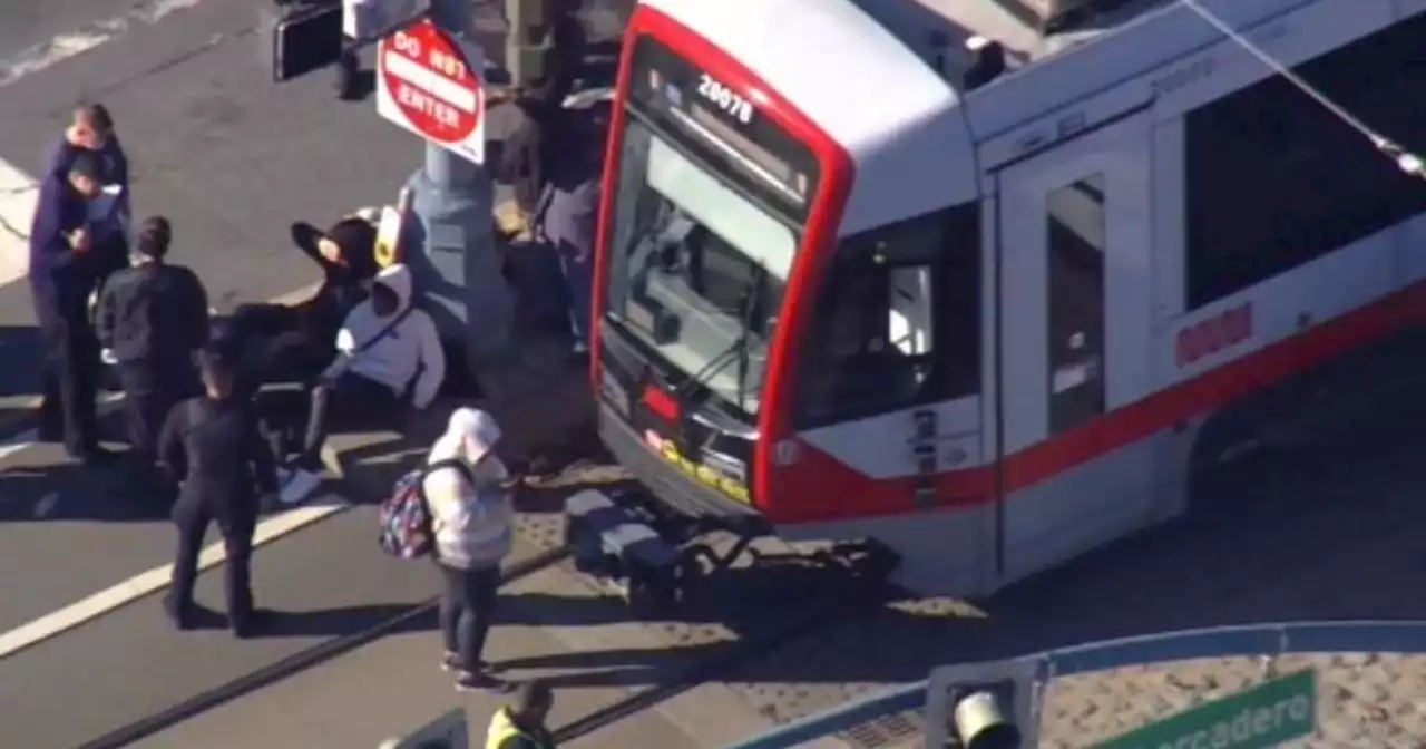 Multiple people hurt as San Francisco Muni streetcars crash along Embarcadero