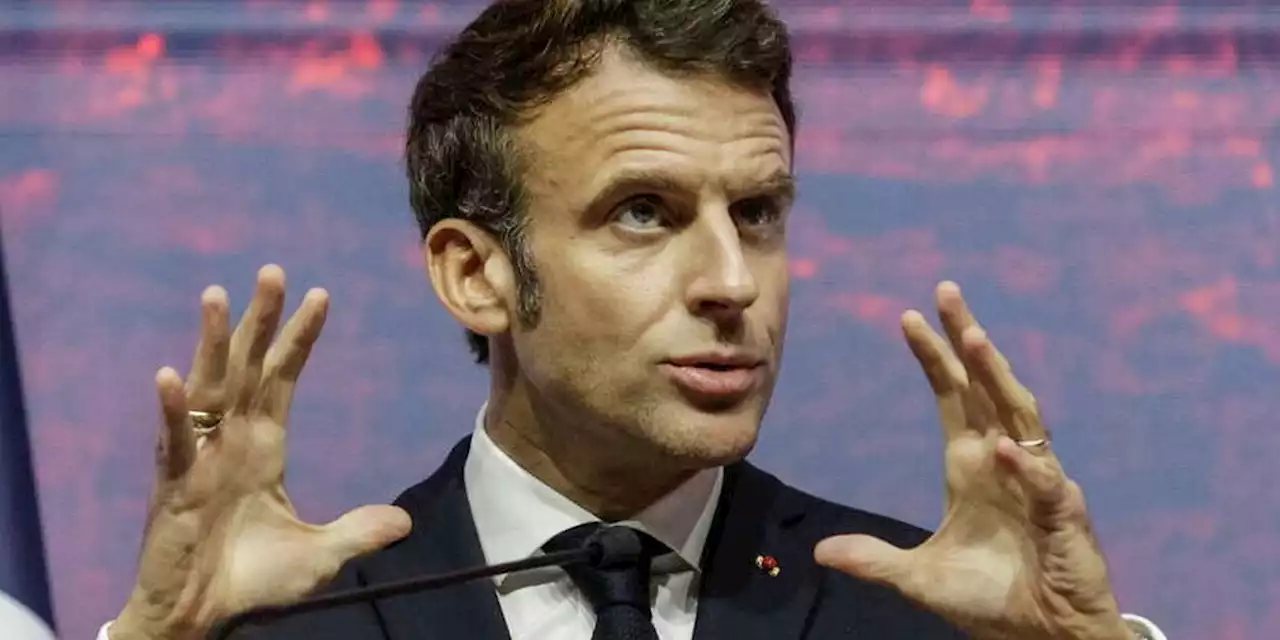 Coupe du monde 2022 : Macron appelle à ne « pas politiser le sport »