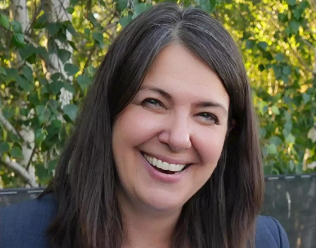 Danielle Smith is in deep trouble — and she just keeps digging
