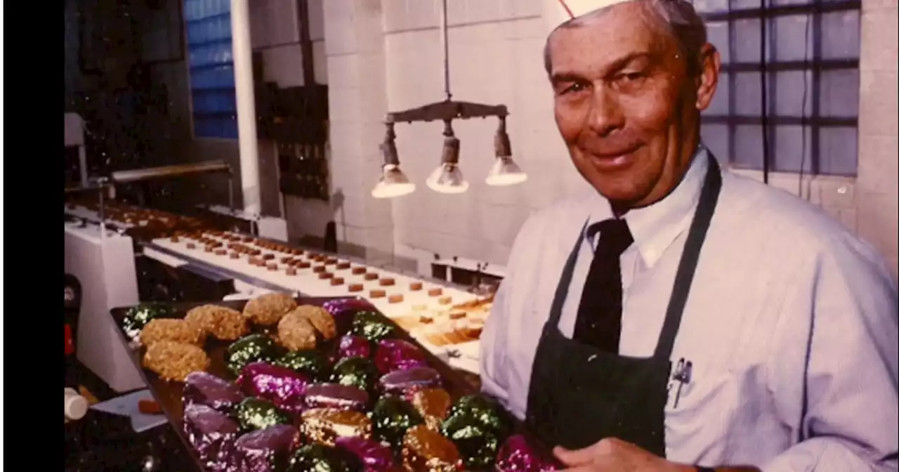 Richard Wood, who steered Fernwood Candy and Ice Cream for 70 years, dies at 95