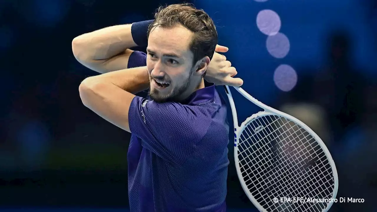 Медведев потерял шансы на выход в полуфинал Итогового турнира ATP