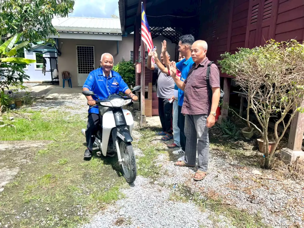 Pendekatan ‘kampung’ YB Sham pikat pengundi