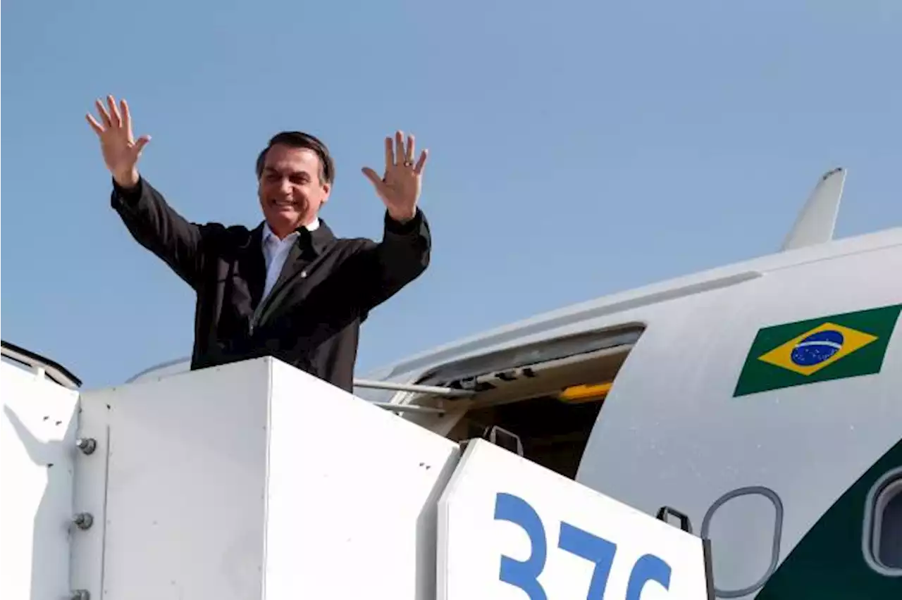 Os gastos milionários de Bolsonaro com alimentação no avião presidencial | Radar