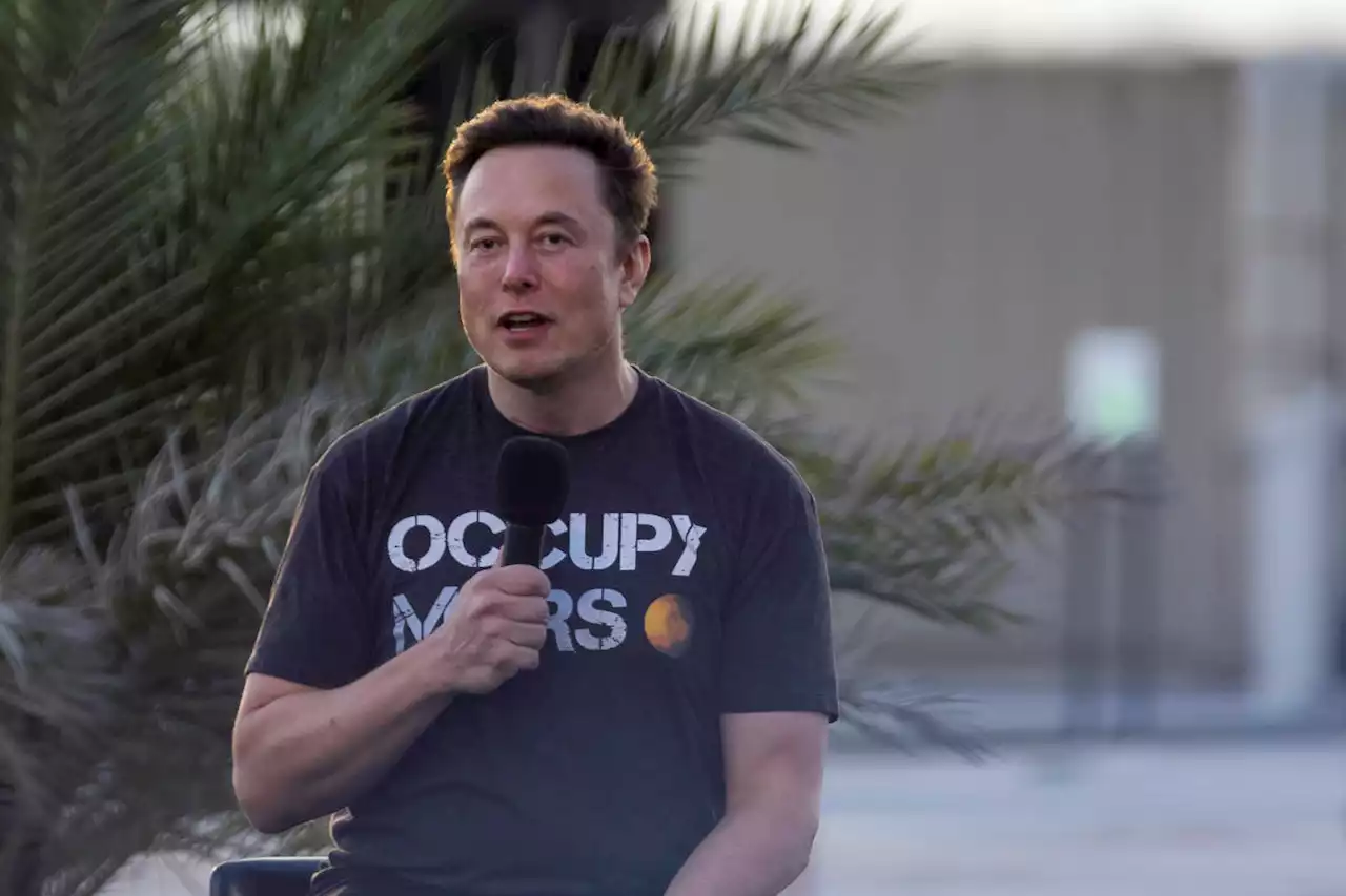 SpaceX employees who were fired after criticizing Elon Musk file NLRB complaint