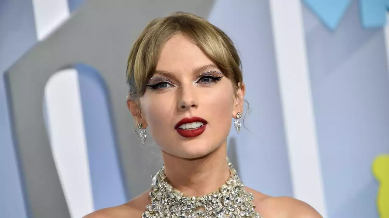 'Excruciating for me': Taylor Swift speaks out on Instagram after Ticketmaster cancels general sale