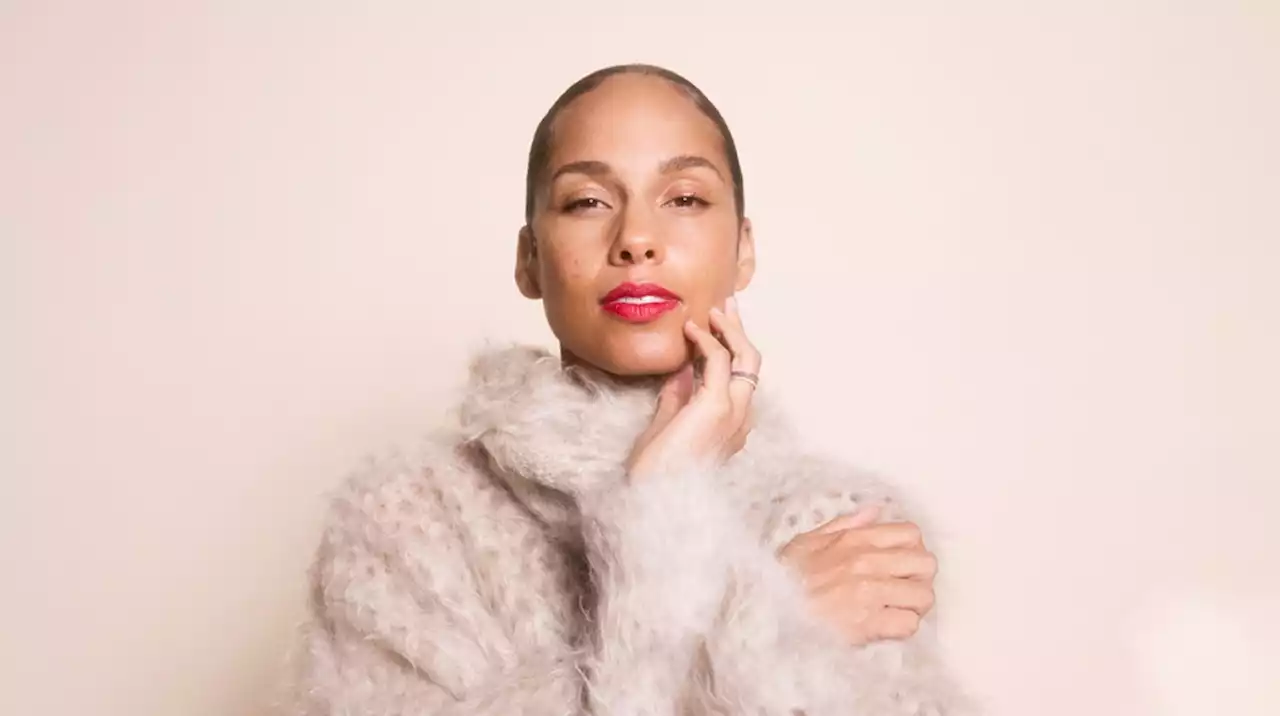 Alicia Keys’ ‘Santa Baby’ Bows on Billboard’s Top Holiday Albums Chart