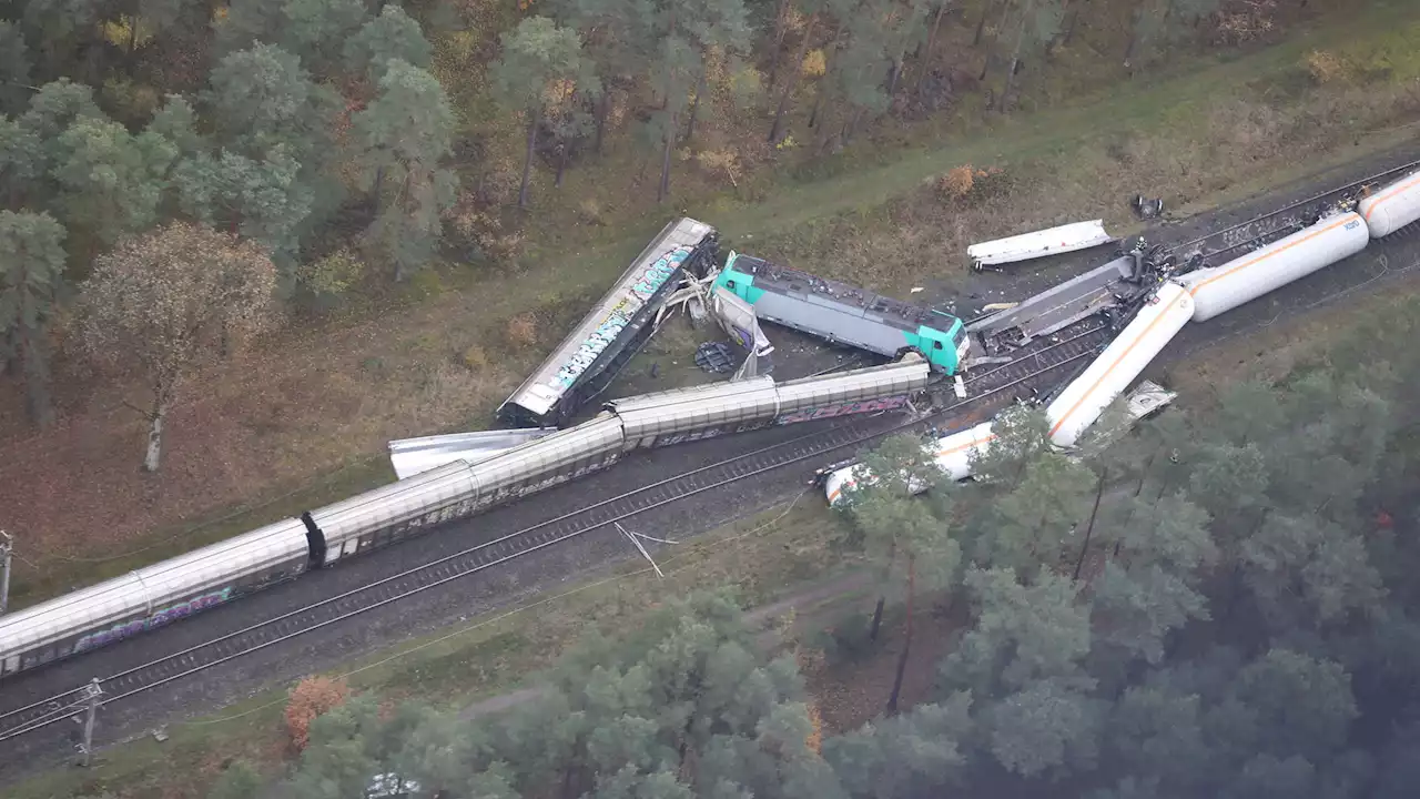 Zwei Güterzüge kollidiert! Ausfälle auf Bahnstrecke zwischen Berlin und NRW