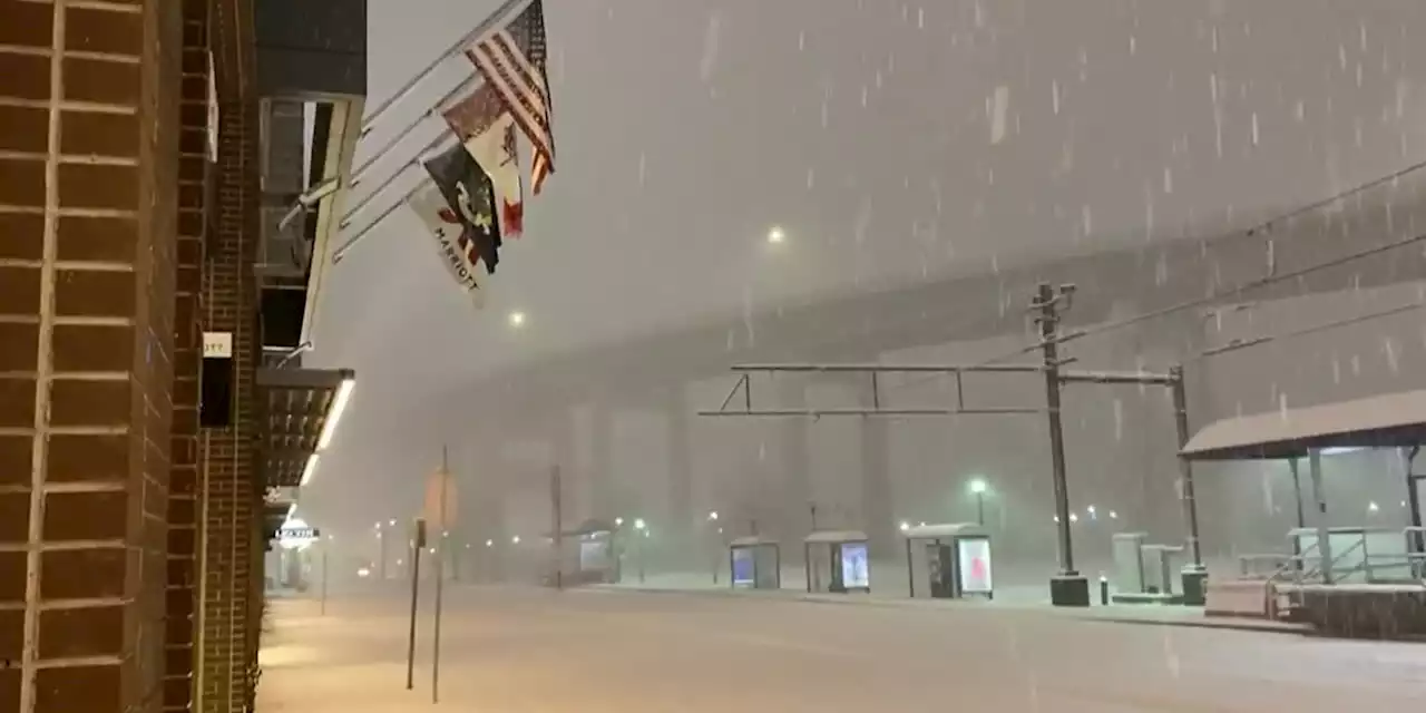 Dangerous lake-effect snowstorm blankets Buffalo, western NY