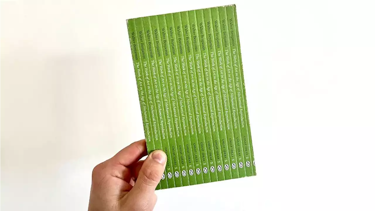 This brilliant optical illusion book cover is fooling everyone