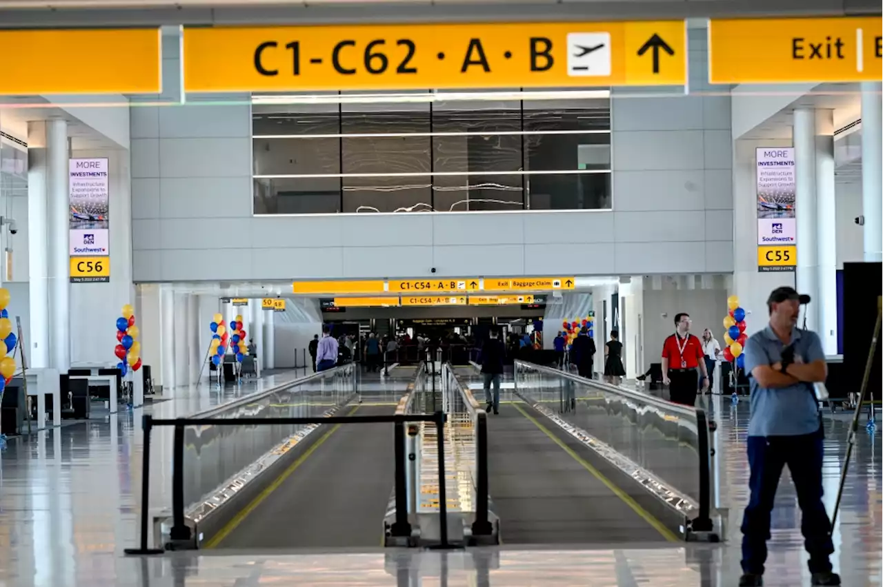 An ice skating rink returns to … the airport?