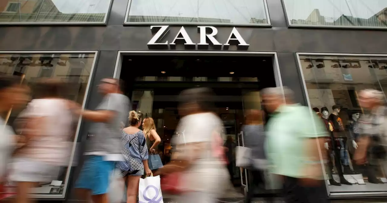 Un sindicato de Zara convoca una huelga durante el Black Friday en A Coruña, España