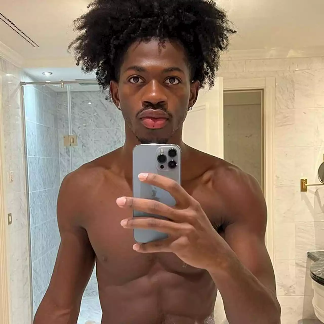 Lil Nas X Leaves Little to the Imagination in NSFW Bath Selfies - E! Online