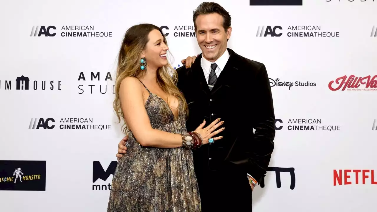 Pregnant Blake Lively Honors Ryan Reynolds at Awards Ceremony: PICS