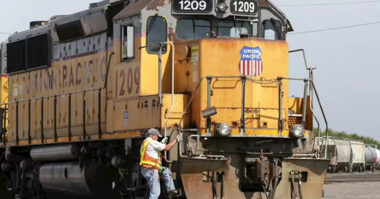 State and local lawmakers rip Union Pacific over costs, delays on community projects