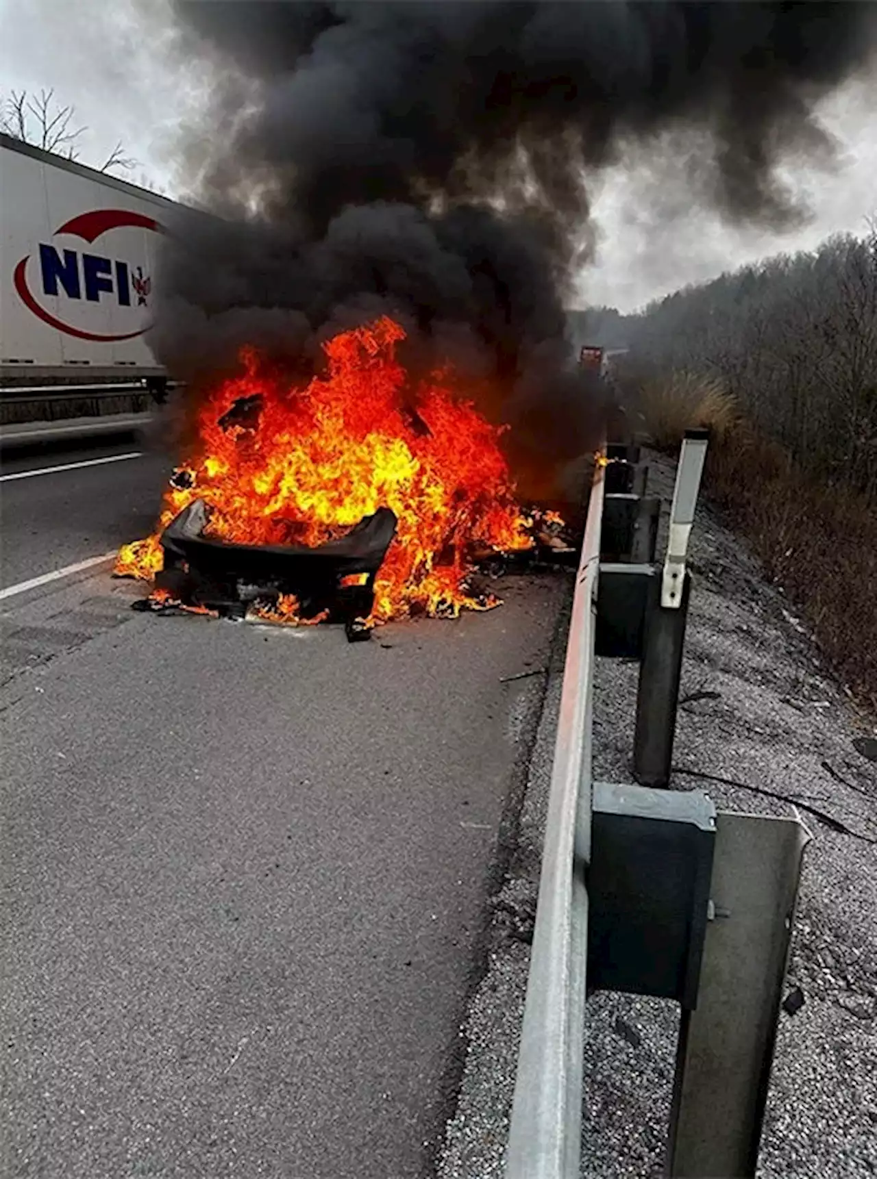 Pennsylvania Tesla bursts into flames, photos show unrecognizable metal husk