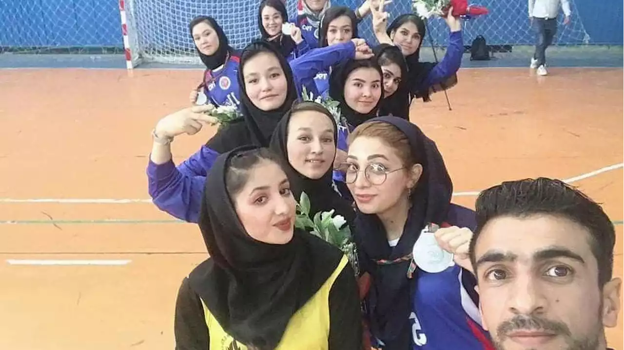 ENTRETIEN. 'En Afghanistan, tout est interdit aux femmes, même aller au parc', déplore Soraya Karimi, handballeuse afghane réfugiée en France