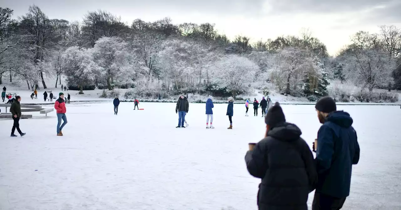 Snow in Glasgow 'within days' as forecasters expect flurries of wintry weather