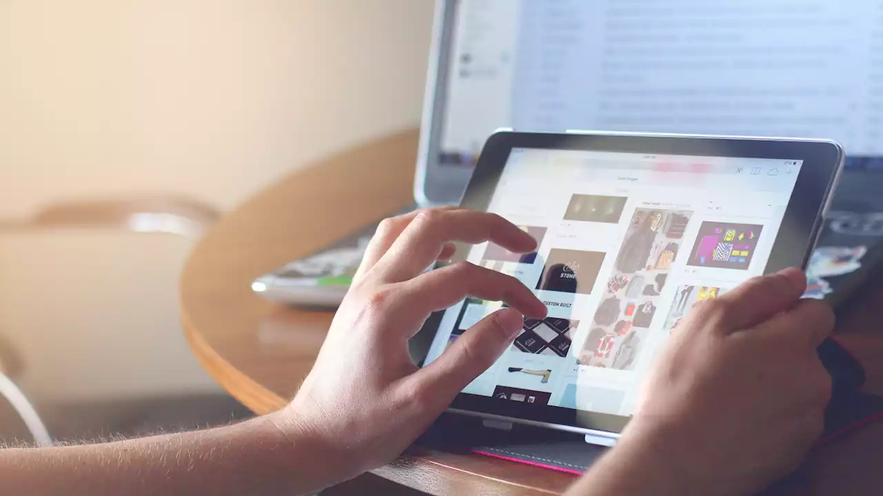 How omnichannel can bring ecommerce success this Black Friday - Hypertext