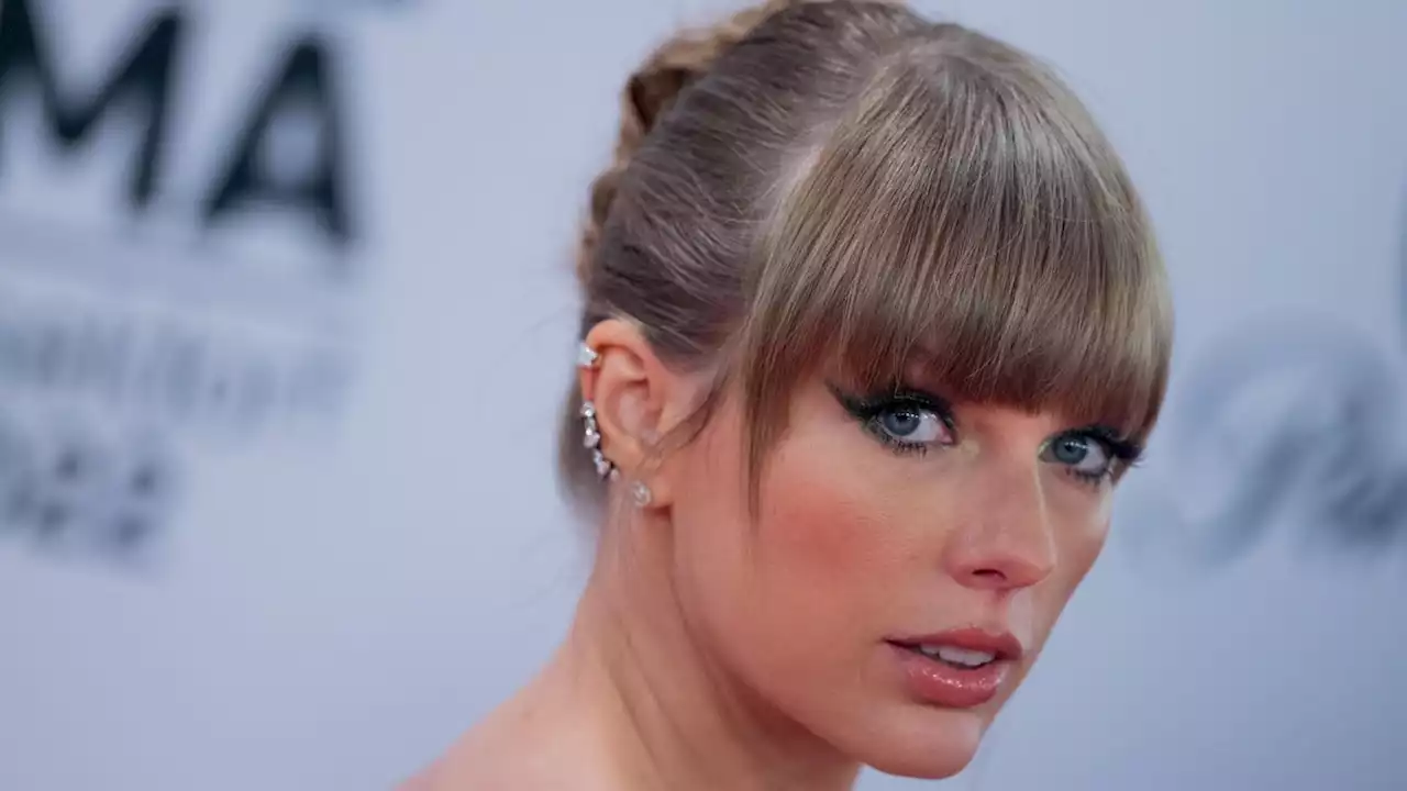 Taylor Swift Finally Addresses Tickets Disaster: 'Thank You for Wanting to Be There'