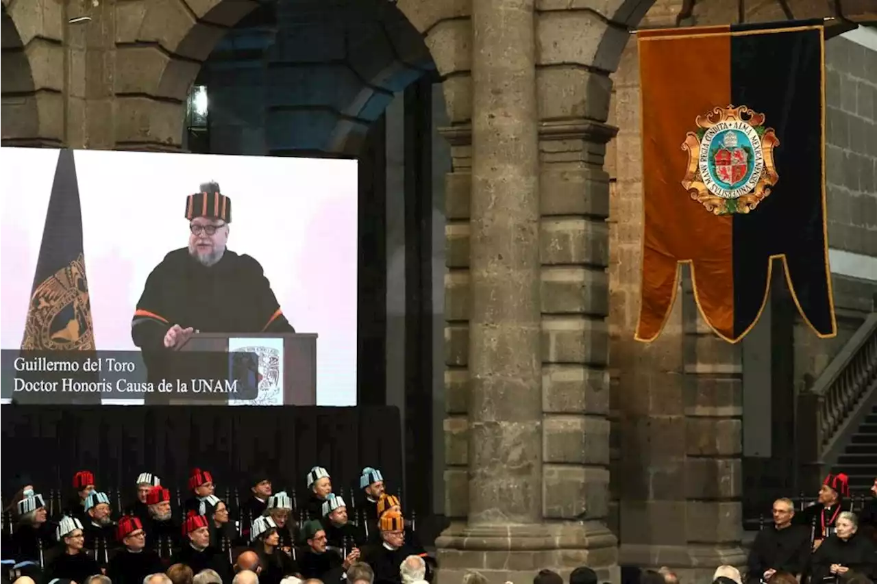 Guillermo del Toro y Judith Butler reciben honoris causa de la UNAM