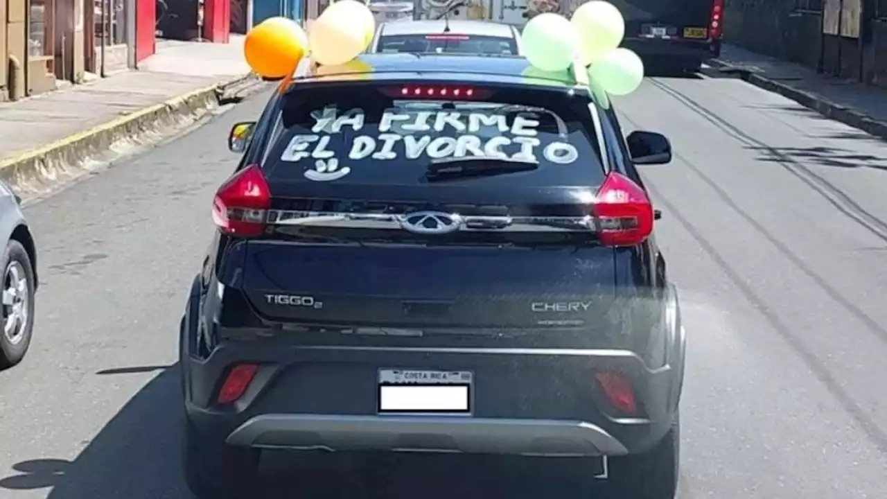 ¡Vivan los divorciados! Hombre en Costa Rica festeja separación y se vuelve viral