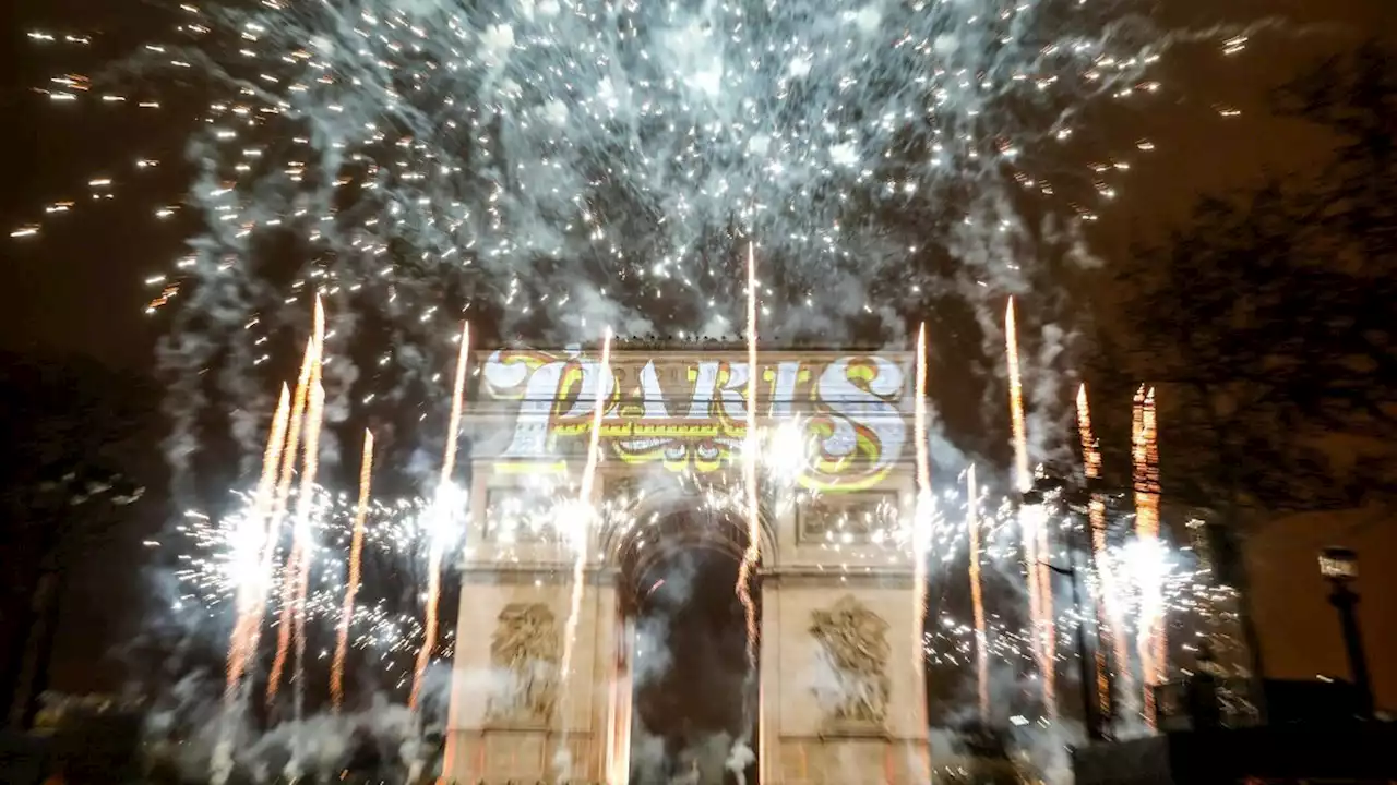 Paris : le feu d’artifice du Nouvel An de retour sur les Champs-Élysées