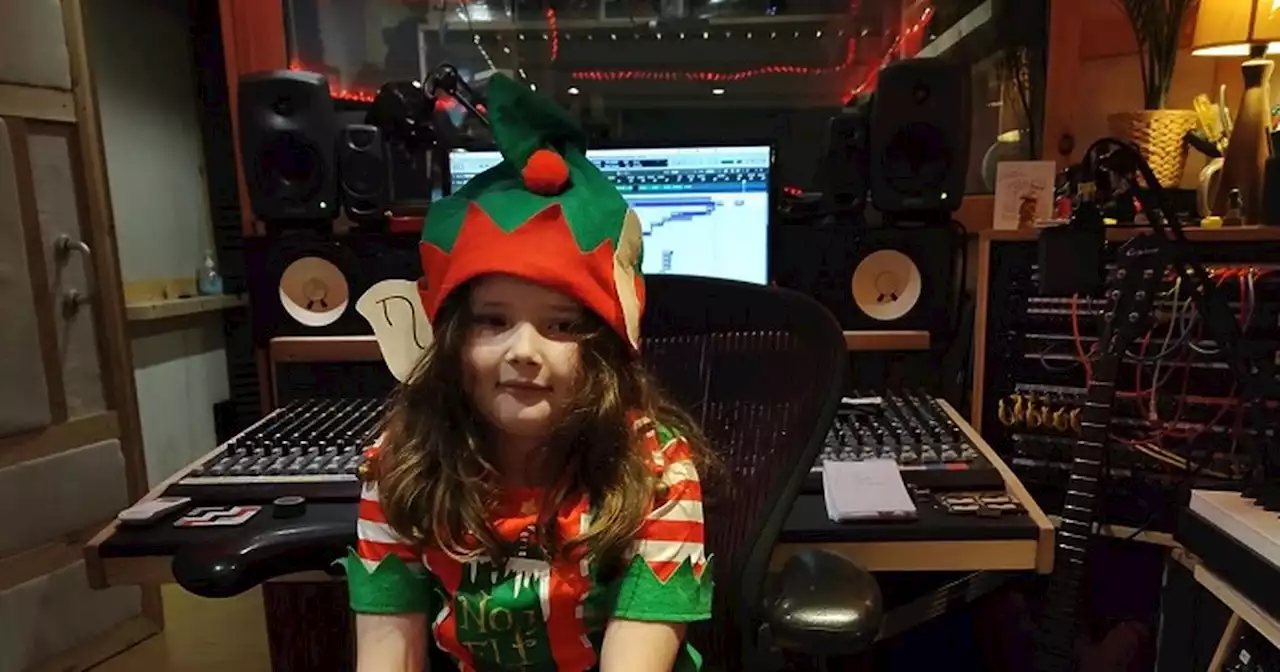 Kindhearted Lancashire girl, 7, aiming for Christmas no. 1