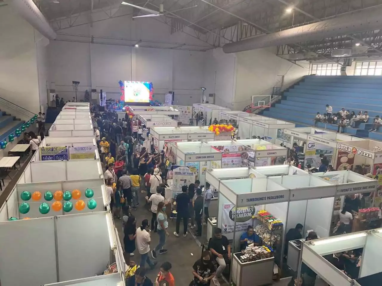 Malabon gov't holds city's first 'Food and Gift Expo'