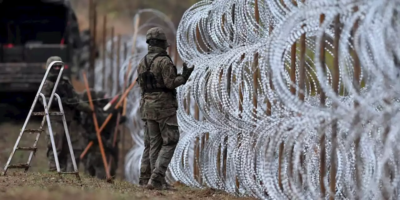 Ukraine-Krieg: Lange Stacheldraht-Mauern wegen Kriegs-Flüchtlingen