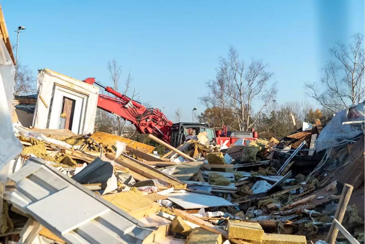 Amsterdam geeft zwaarst getroffenen Riekerhaven eenmalig 500 euro