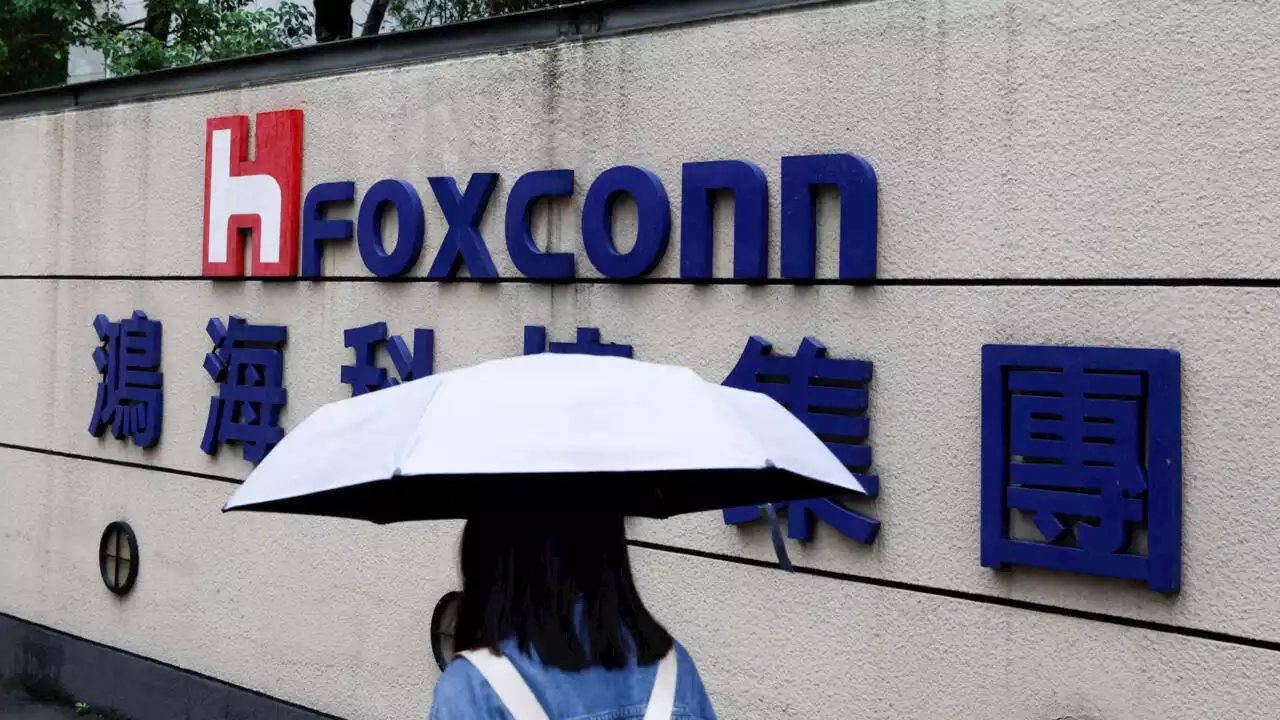 Chine: les usines Foxconn lancent un recrutement massif pour relancer la production d’iPhones