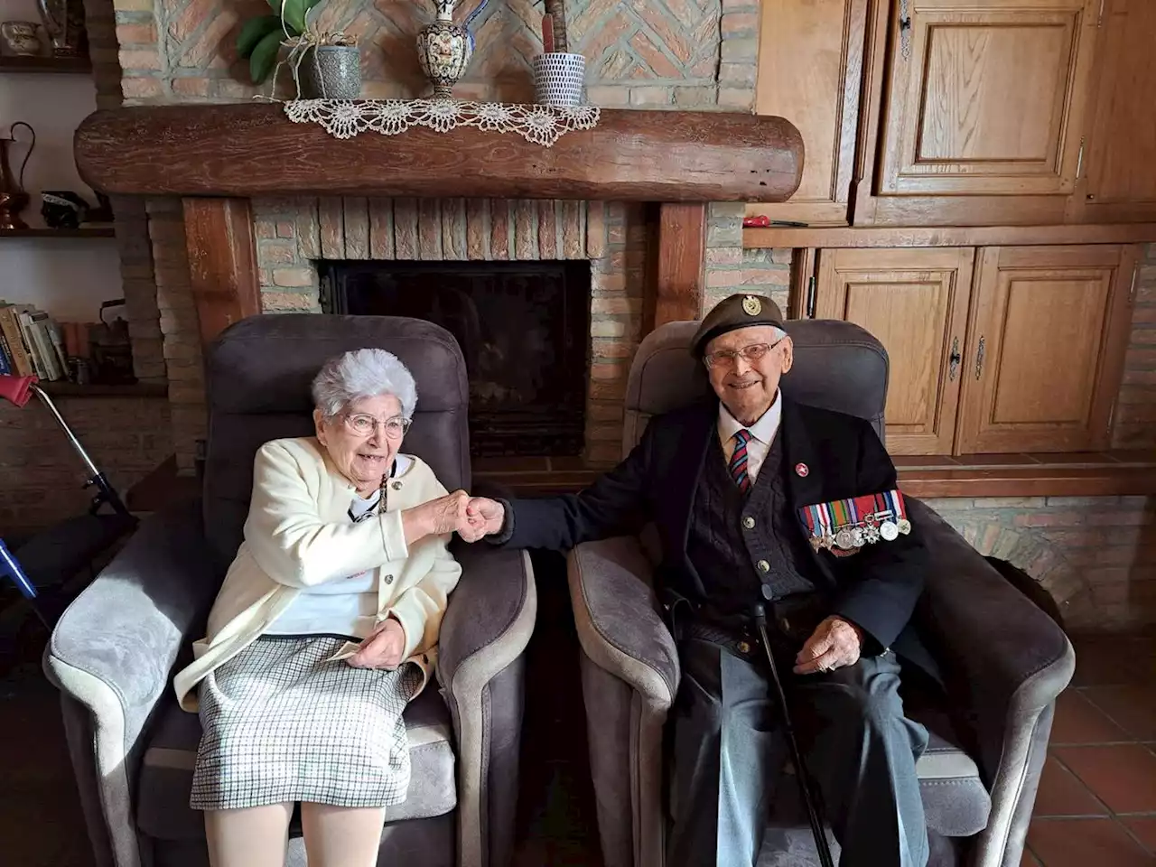 Veteran, 99, reunited with French woman after keeping her photo for 78 years