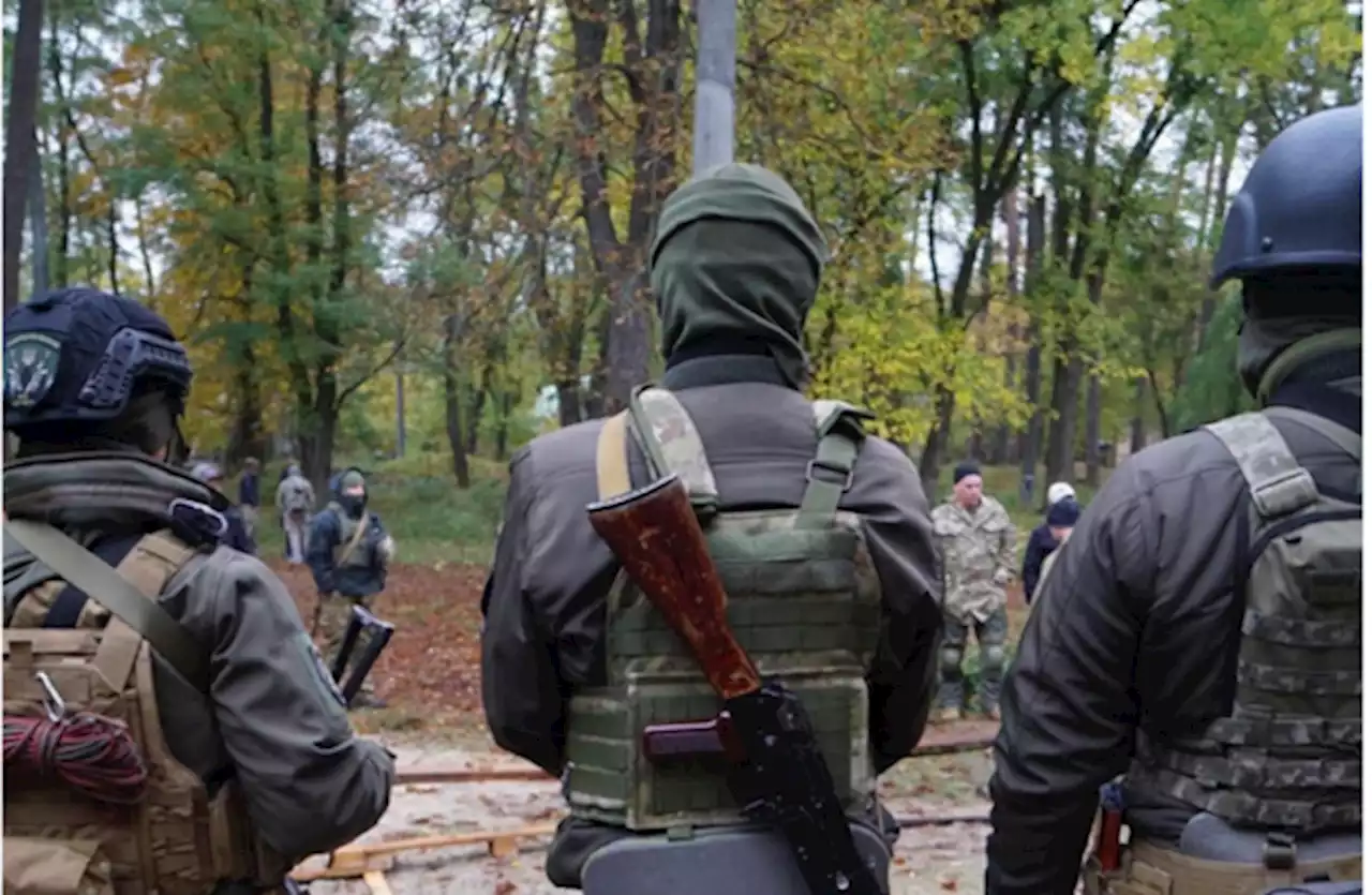 Ukraine frontline: 'Everybody needs to be at least this good, so you don’t hurt your friends'