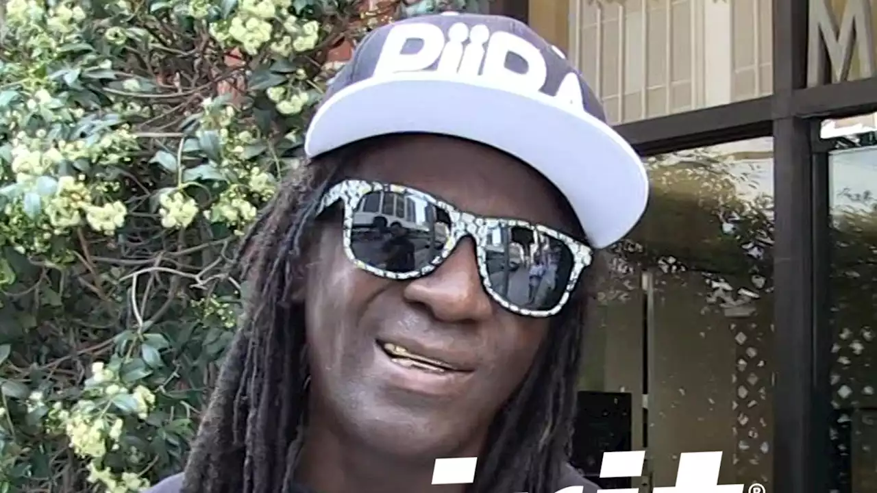 Flavor Flav Gets Spirit Airlines Refund, Benefits After Missed Flight Rant