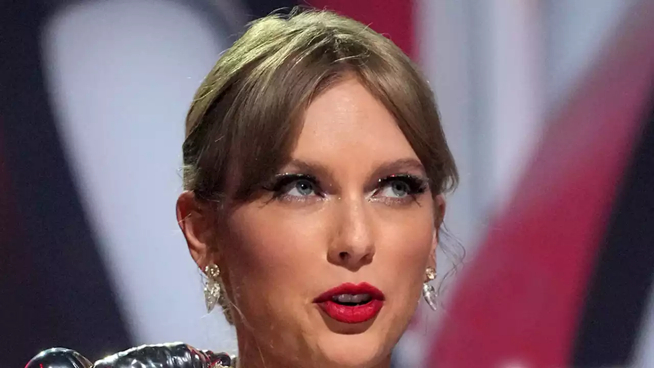 Taylor Swift Fans Outraged as Ticketmaster Cancels Public Sale for Concert