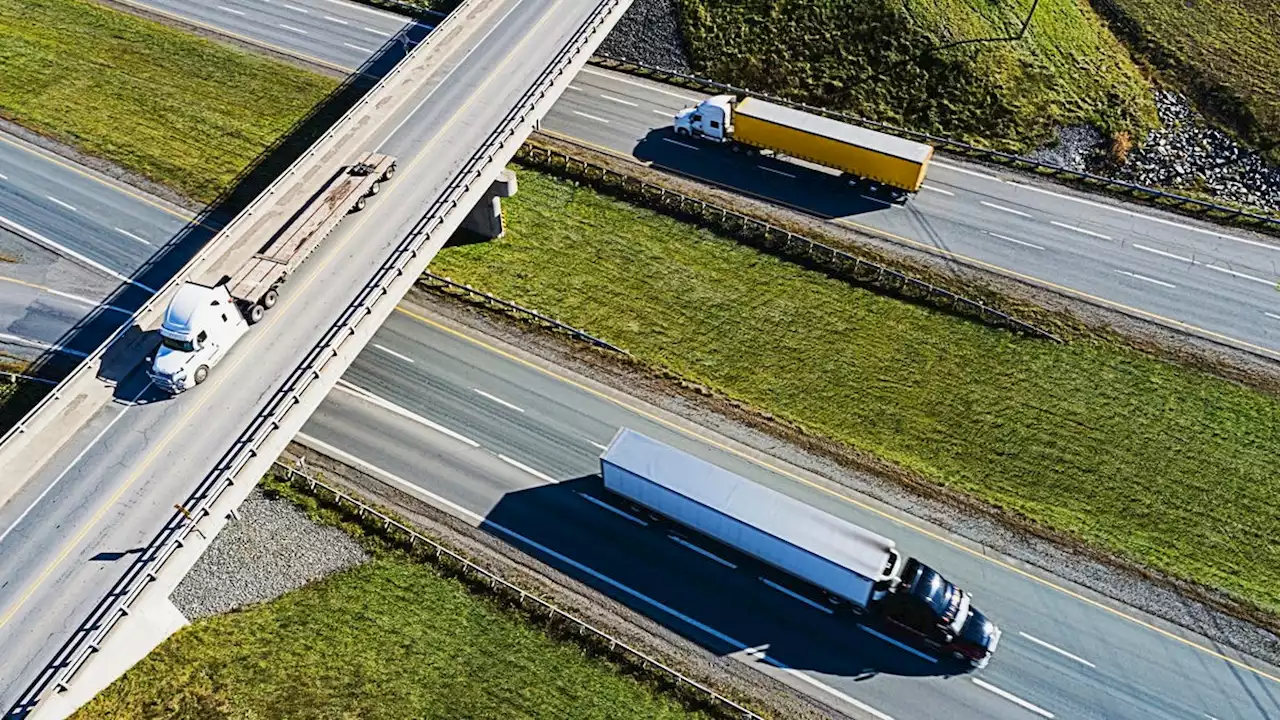 Man dancing on top of 18-wheeler knocked off, killed when semi drives under Houston bridge