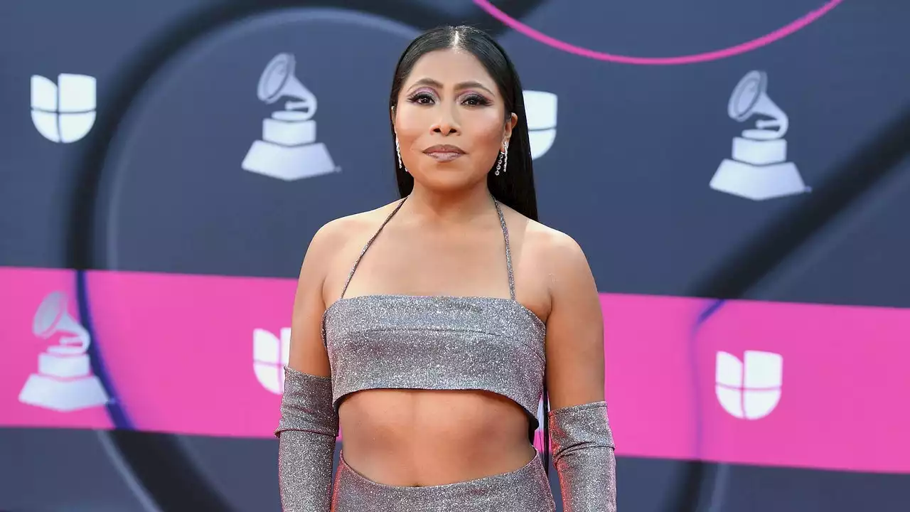 Yalitza Aparicio hizo una declaración de poder con los zapatos que usó en los Latin Grammy