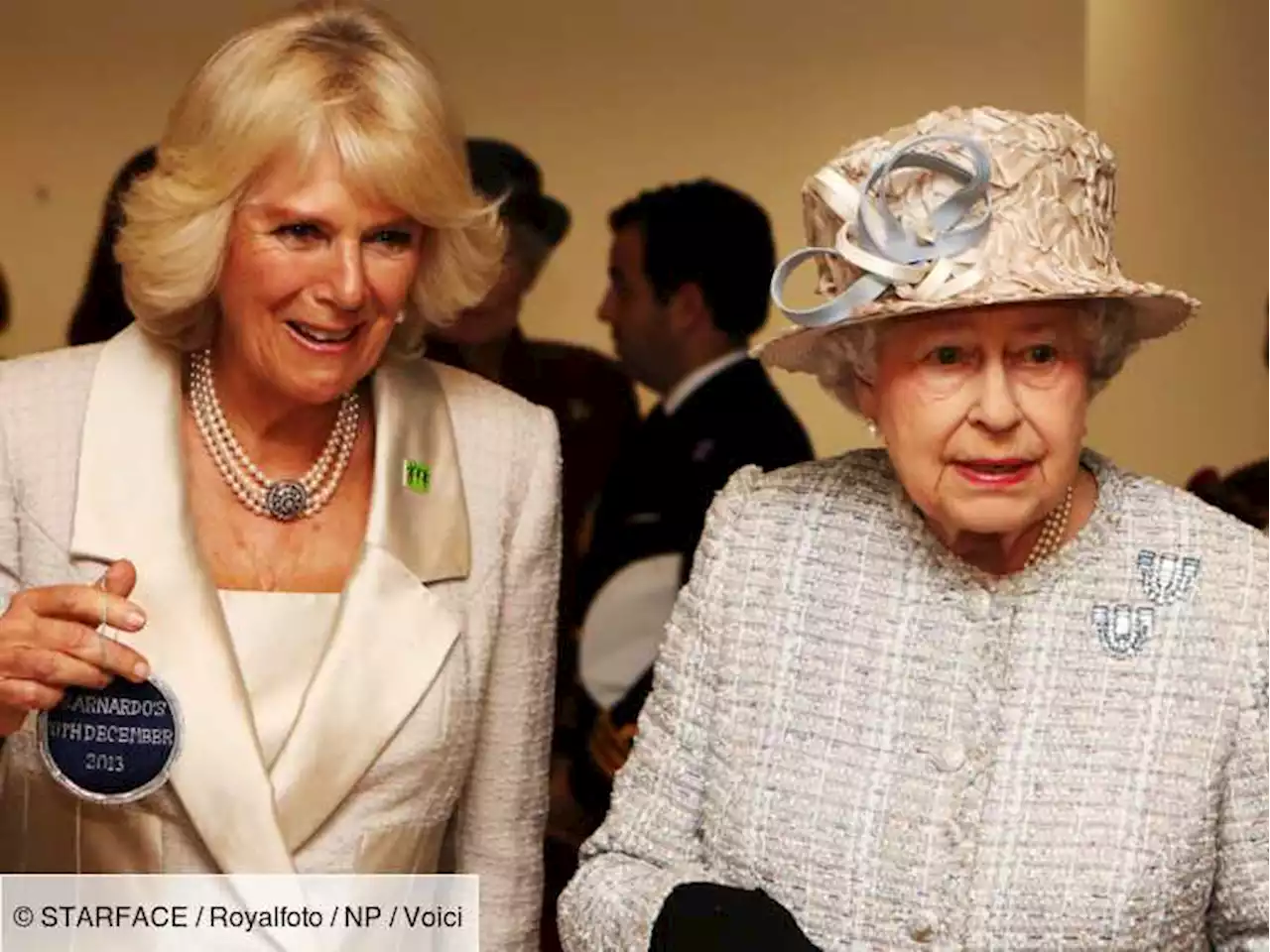 Camilla Parker Bowles : son hommage poignant à Elizabeth II pour son premier discours - Voici