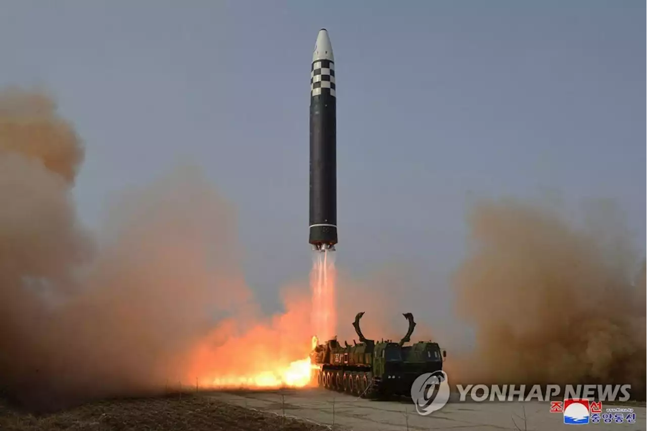 北 ICBM '화성-17형' 사실상 성공한듯…1만5천㎞ 美본토 타격권 | 연합뉴스