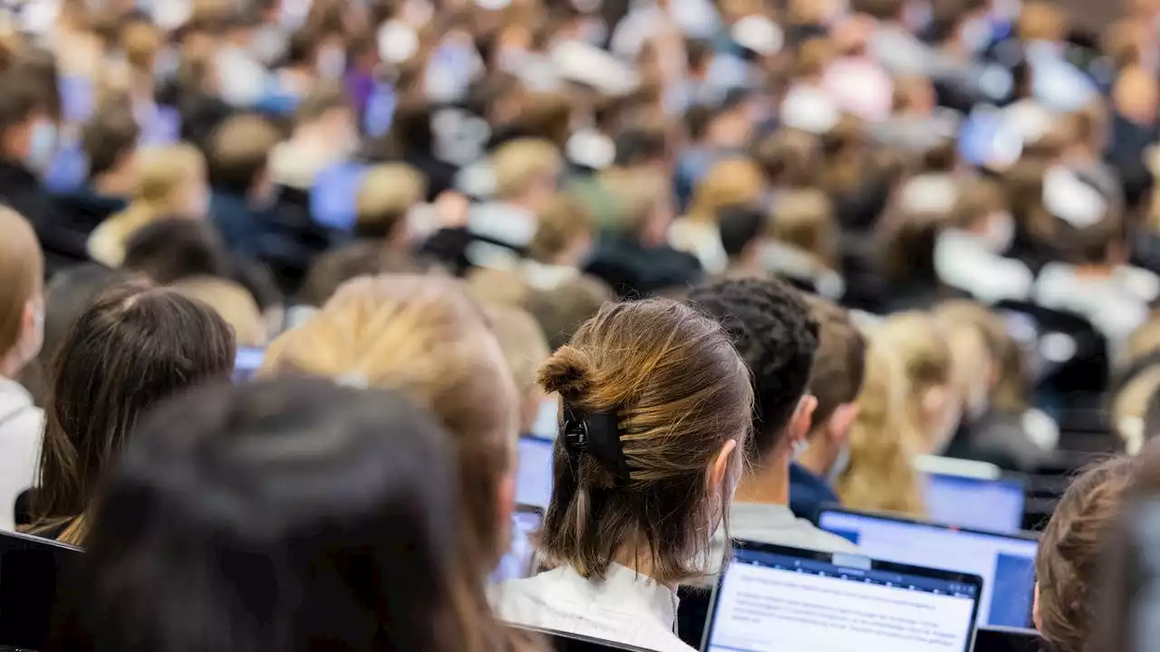 Kabinett billigt Sonderzahlung: 200 Euro für Studierende