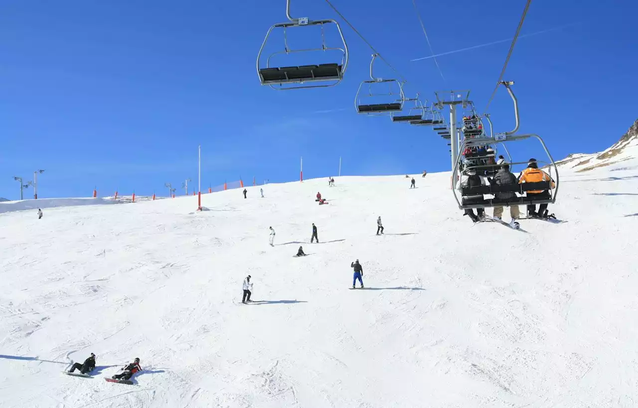 Avant leur ouverture, les stations de ski des Pyrénées déjà prises d’assaut